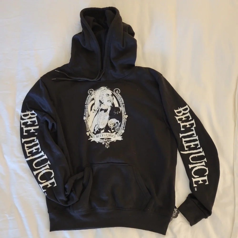 NEW -Official Beetlejuice Black Hoodie Sweatshirt - Size Medium - NWT - Picture 3 of 13